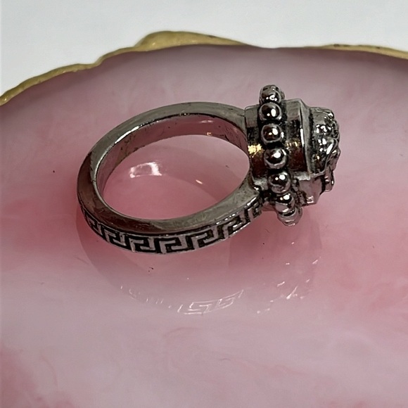 VERSACE VINTAGE MEDUSA RING - Picture 4 of 8
